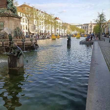 Appartement De Charme Au Coeur De Bruxelles!! Экстерьер фото